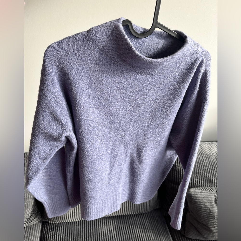 Women's Purple Sweater UNIQLO